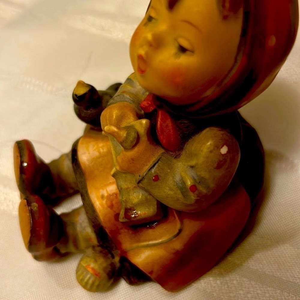⭐⭐RARE Hummel Figurine Happy Pastime Girl Singing Bird⭐⭐ - Picture 10 of 12